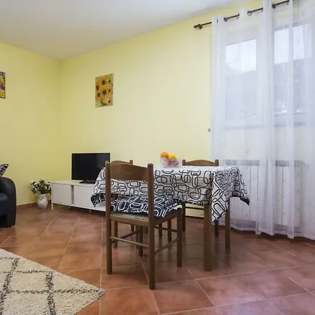 Ella Apartman *